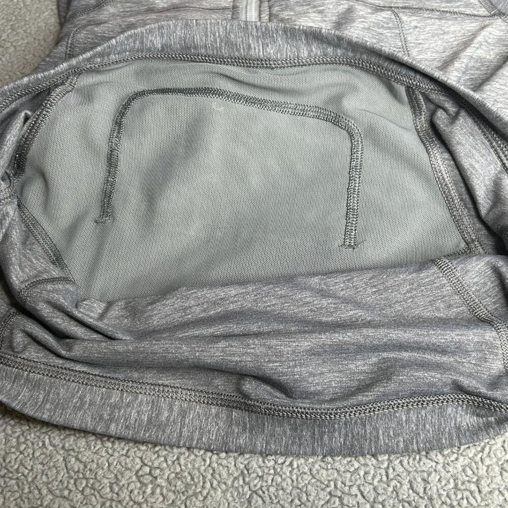 Lululemon Jacket Womens XS Gray 1/2 Zip Thumbholes Mesh Lined Running Yoga - Picture 6 of 13
